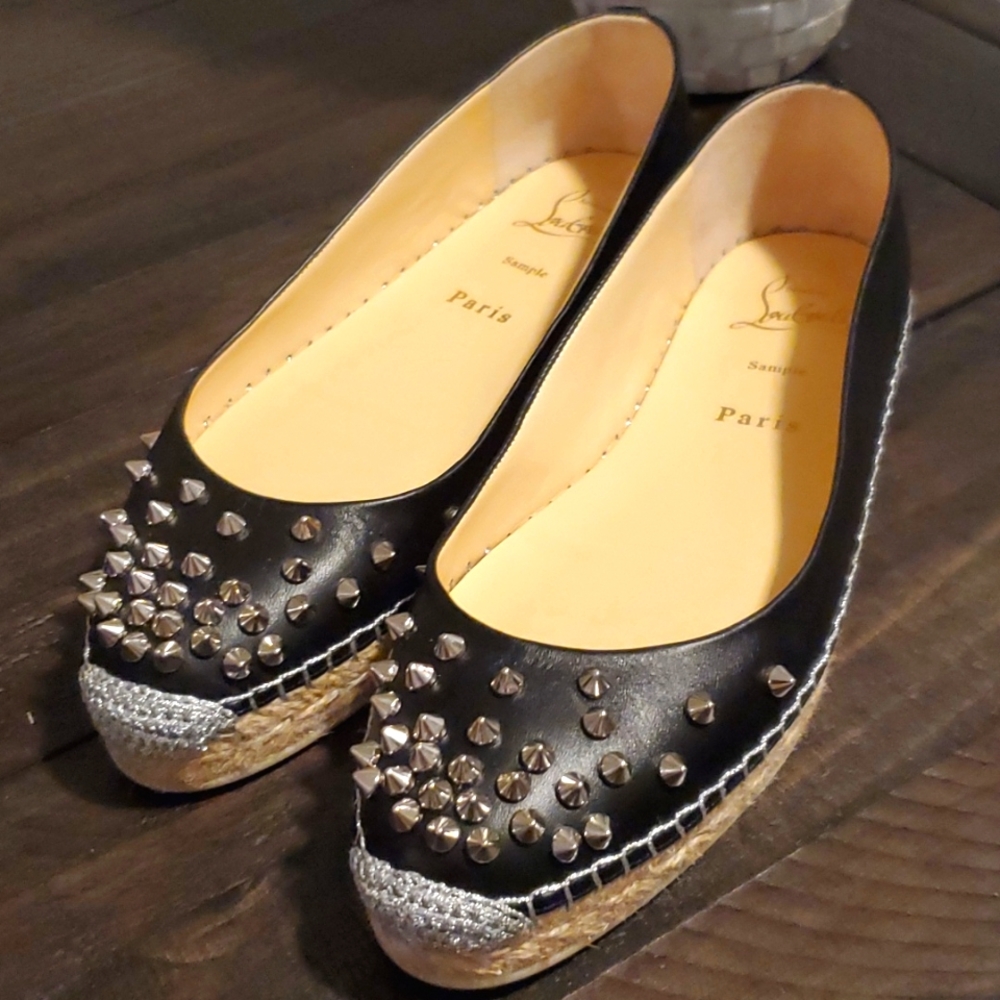 Louboutin studded leather flatsblack